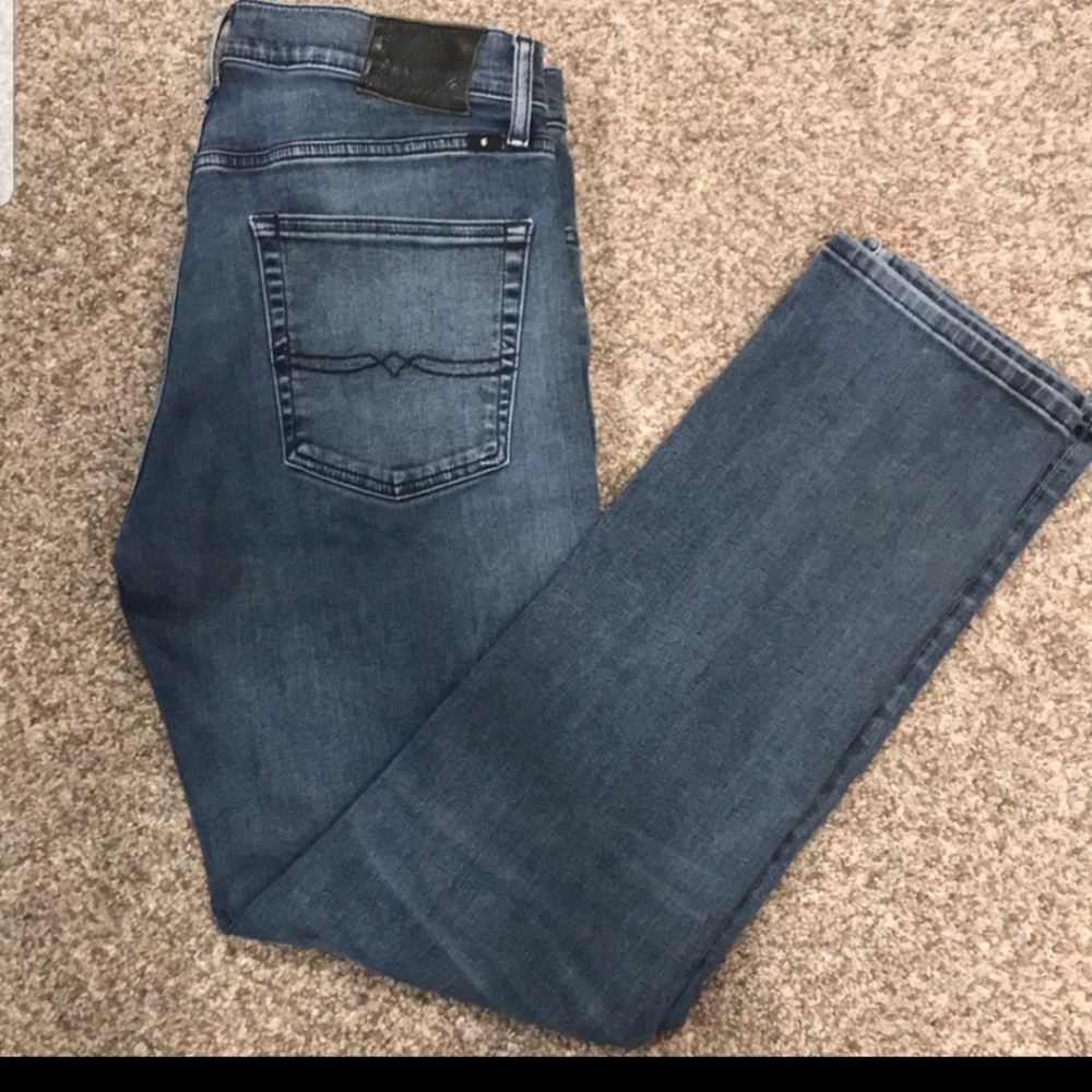 Men's Lucky Brand 221 Straight jeans. 33/32